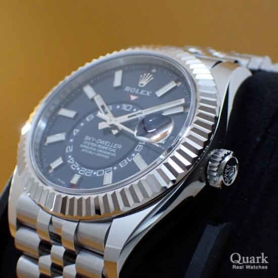 ロレックス スカイドゥエラー Ref.326934