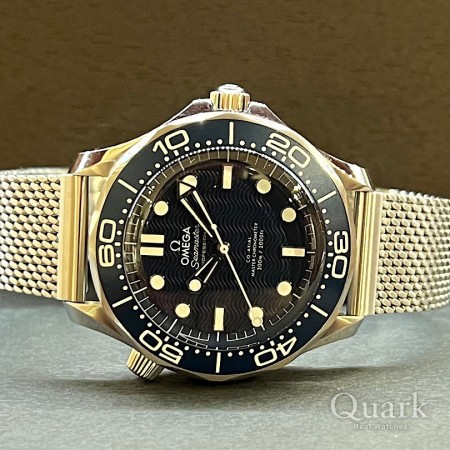 オメガ シーマスター ダイバー 300M コーアクシャル マスタークロノメーター ボンド映画60周年記念
 210.30.42.20.03.002