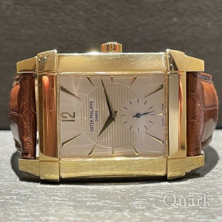 パテックフィリップ ゴンドーロ
 5111J-001